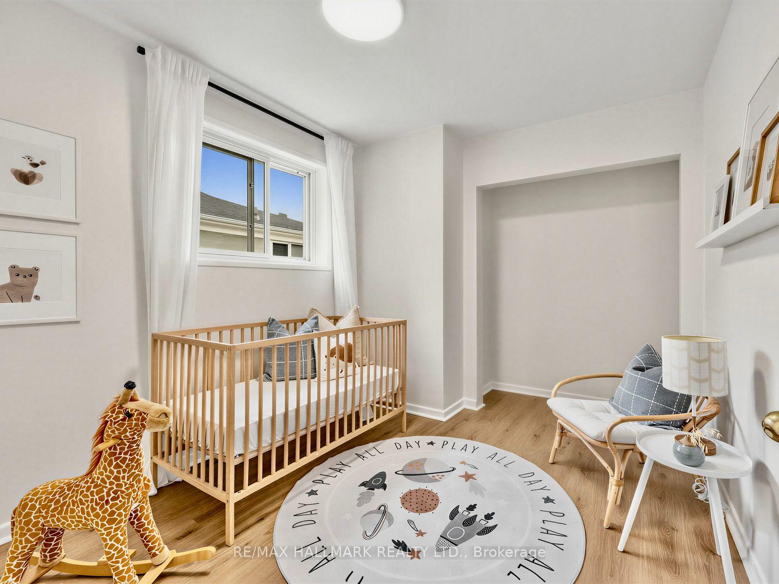 Photo 25 of 16 Avis Crescent, Toronto, O'Connor-Parkview — HOMEH