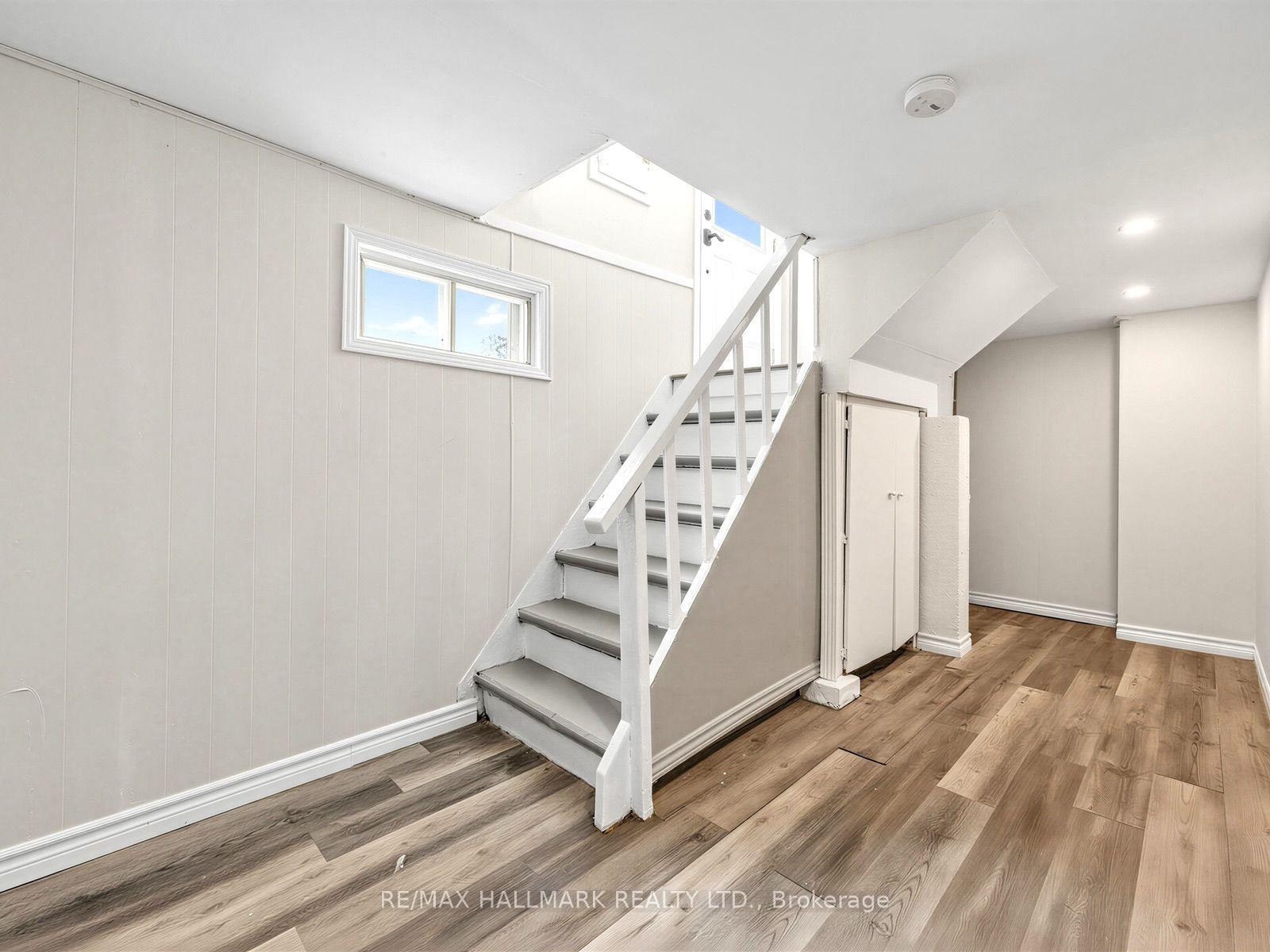 Photo 31 of 16 Avis Crescent, Toronto, O'Connor-Parkview — HOMEH