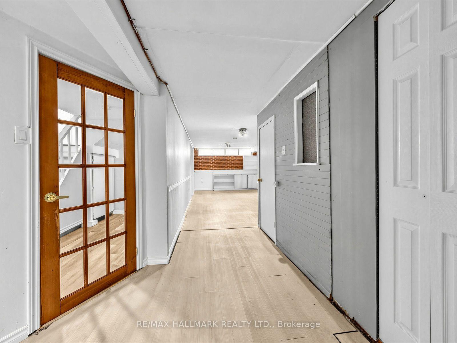Photo 33 of 16 Avis Crescent, Toronto, O'Connor-Parkview — HOMEH