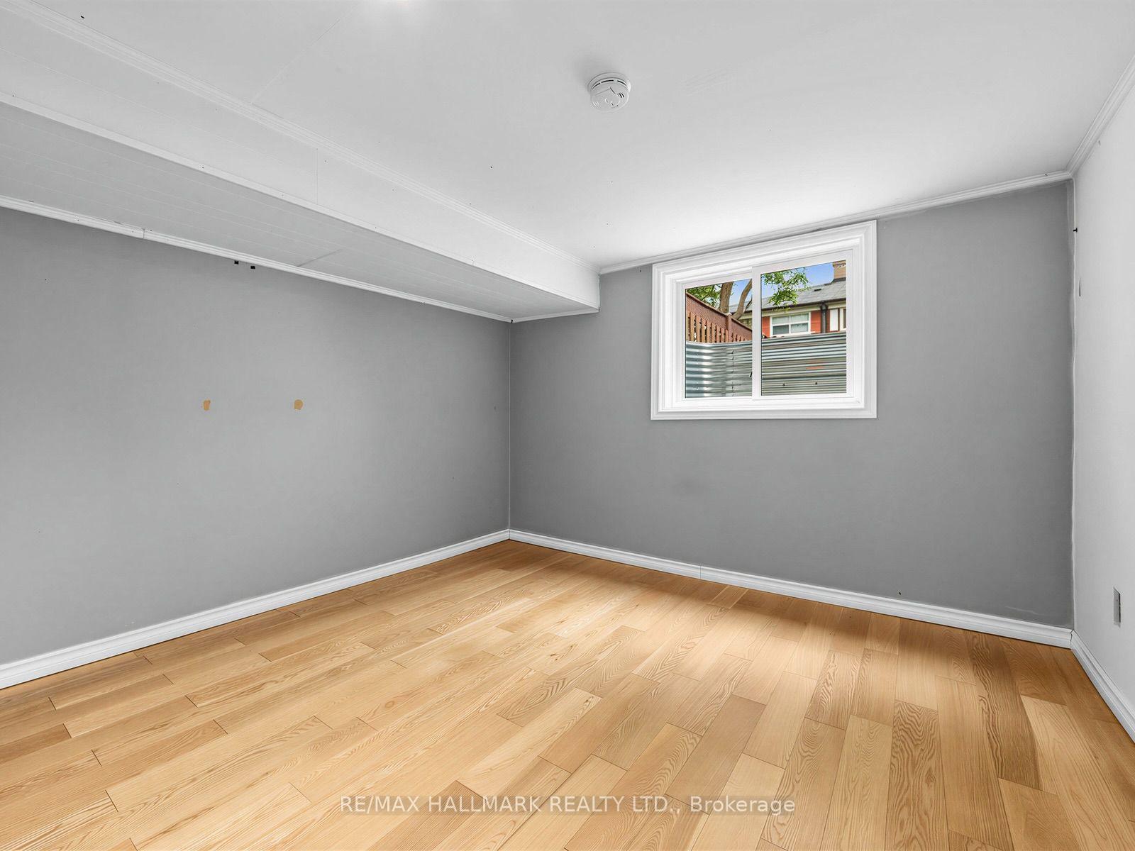 Photo 39 of 16 Avis Crescent, Toronto, O'Connor-Parkview — HOMEH