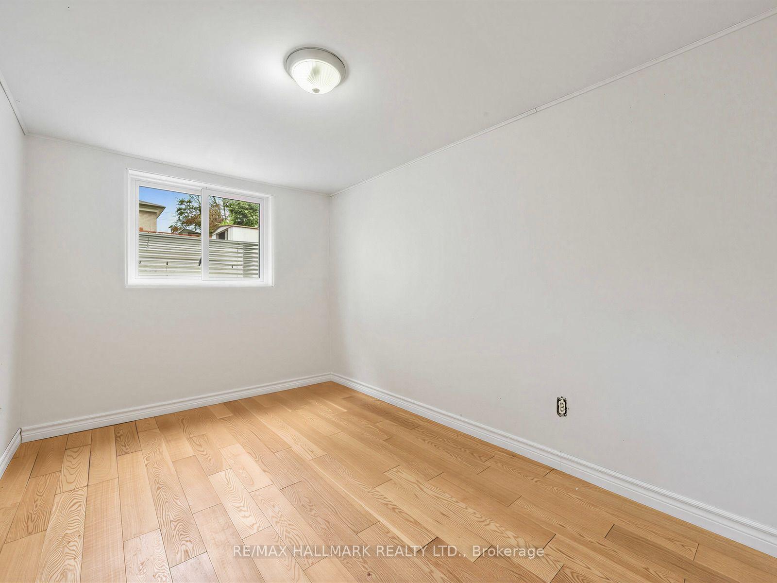 Photo 40 of 16 Avis Crescent, Toronto, O'Connor-Parkview — HOMEH