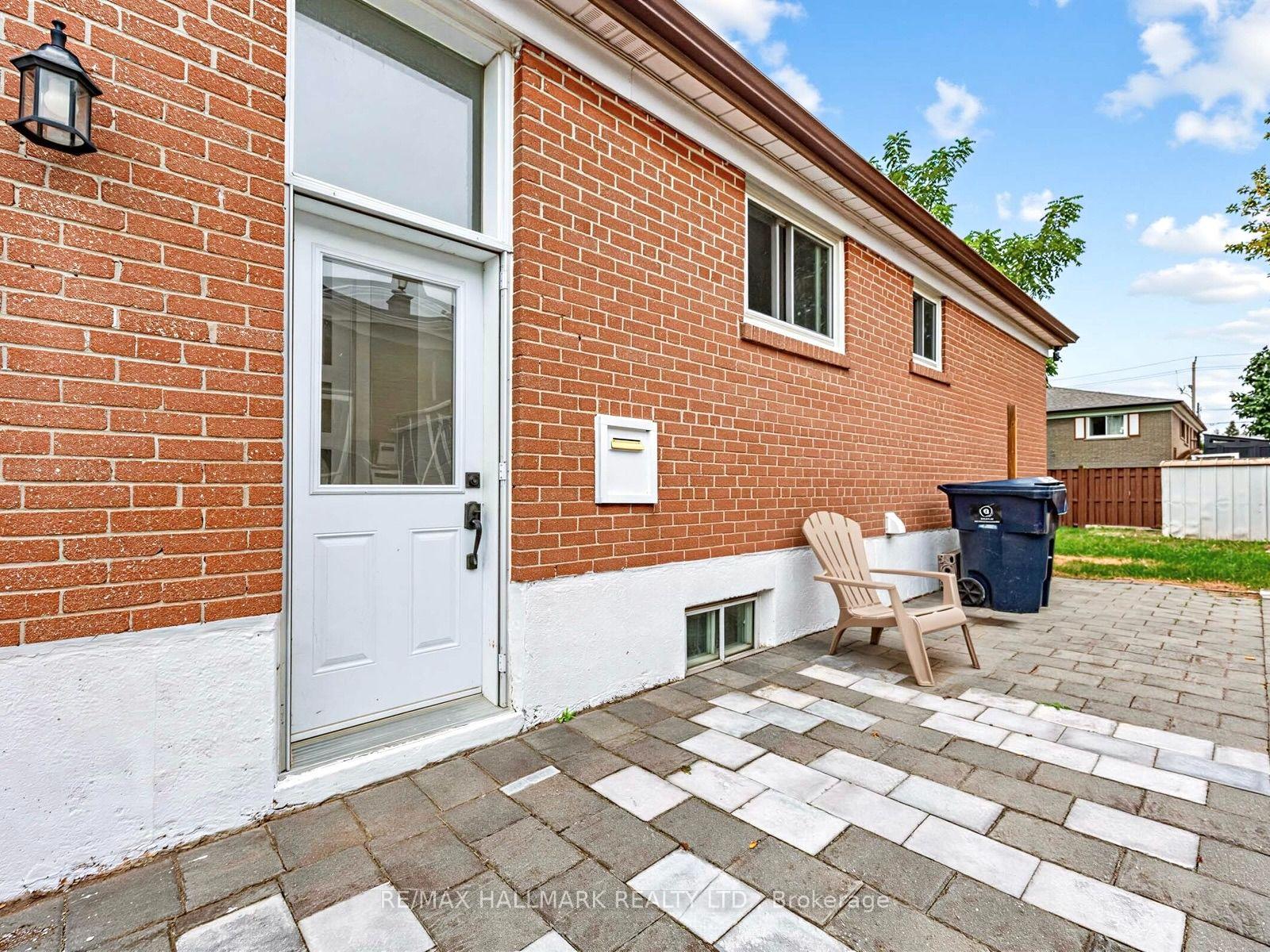 Photo 44 of 16 Avis Crescent, Toronto, O'Connor-Parkview — HOMEH