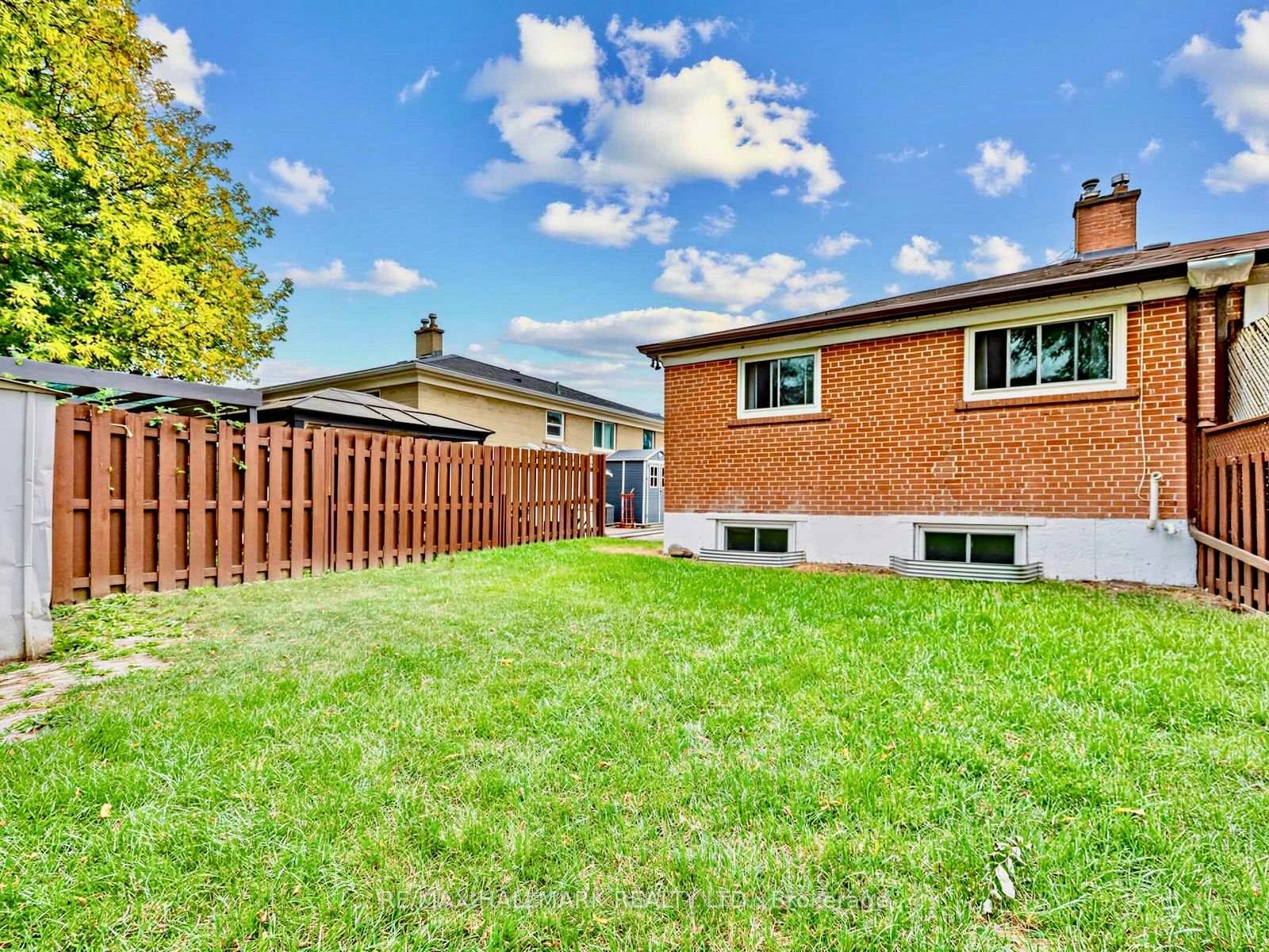 Photo 45 of 16 Avis Crescent, Toronto, O'Connor-Parkview — HOMEH