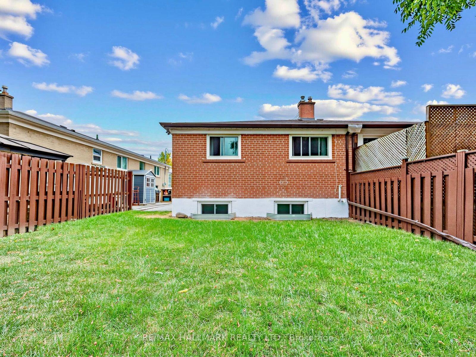 Photo 47 of 16 Avis Crescent, Toronto, O'Connor-Parkview — HOMEH