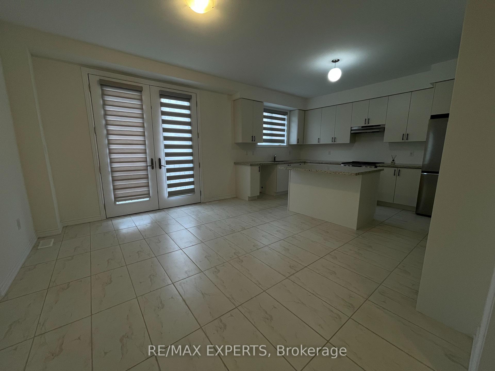 Photo 9 of 45 Del Ray Crescent, Wasaga Beach — HOMEH