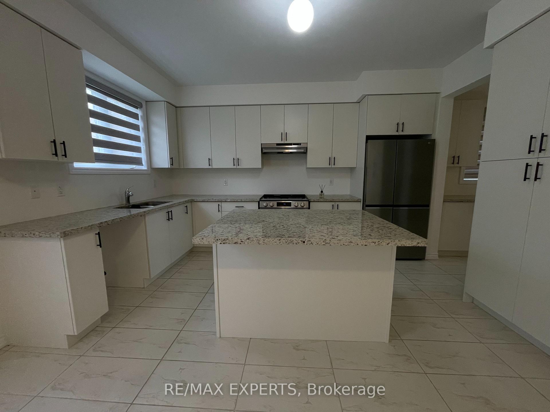 Photo 13 of 45 Del Ray Crescent, Wasaga Beach — HOMEH