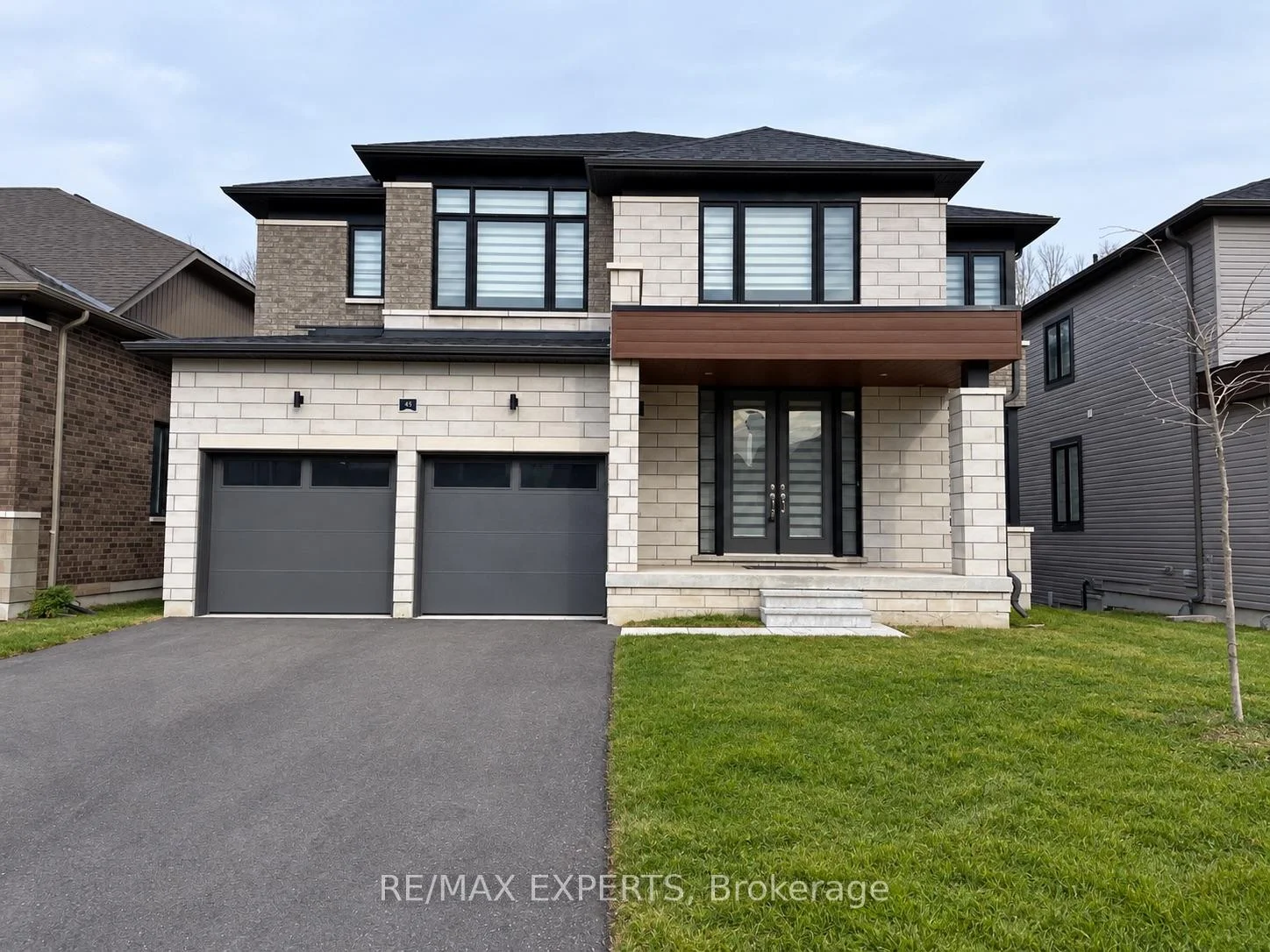 Photo of 45 Del Ray Crescent