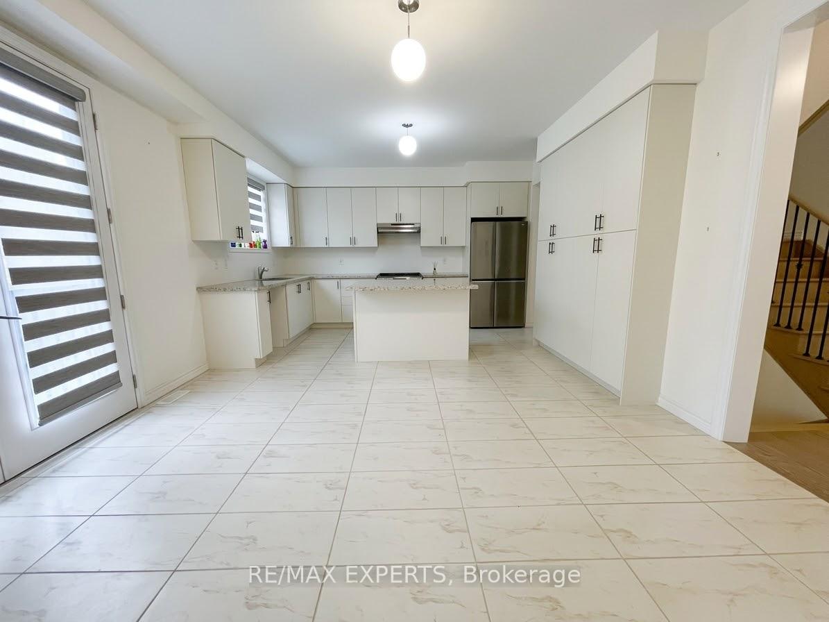 Photo 14 of 45 Del Ray Crescent, Wasaga Beach — HOMEH