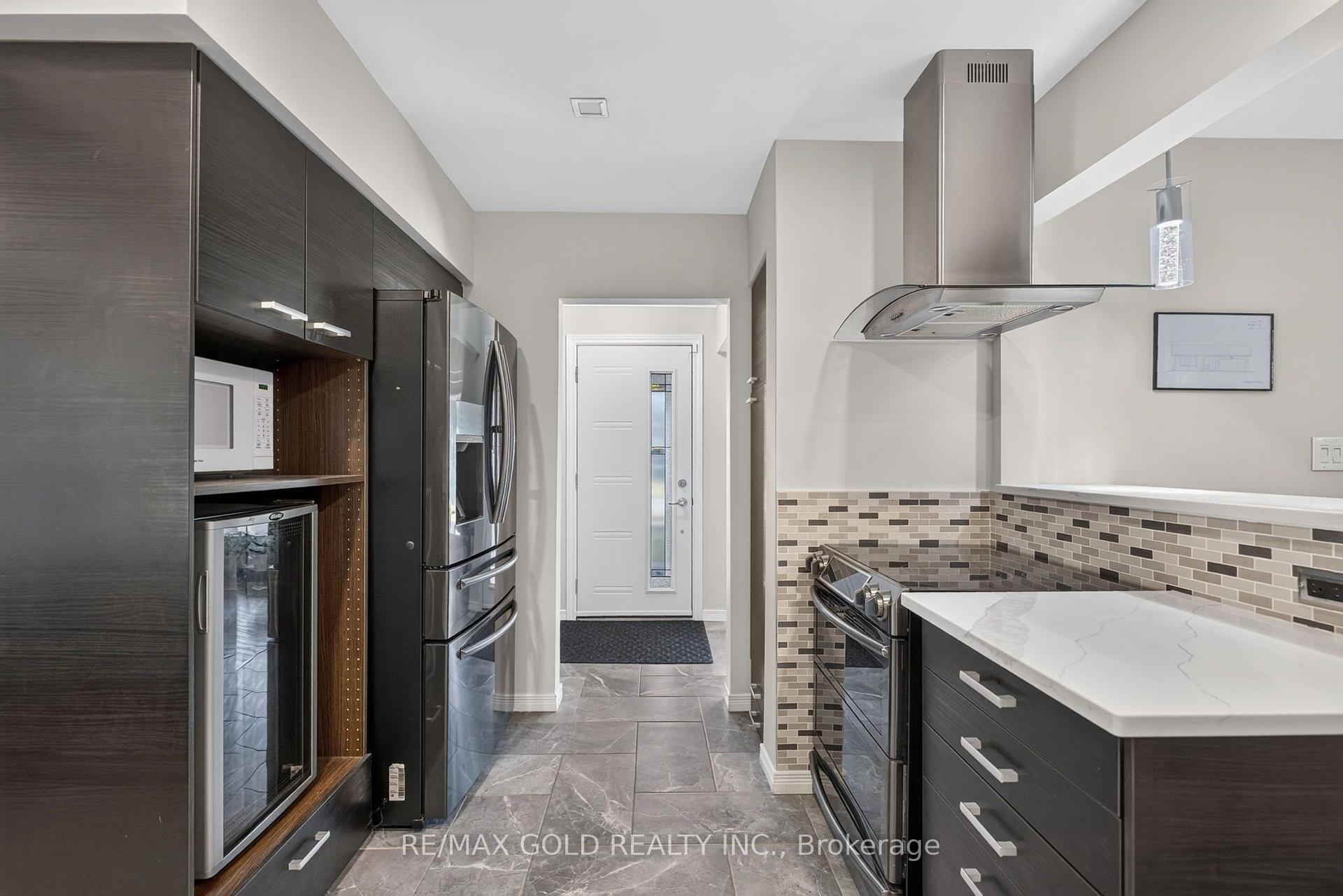 Photo 16 of 16 Monterey Road, Kitchener, Heritage Park - Kitchener — HOMEH