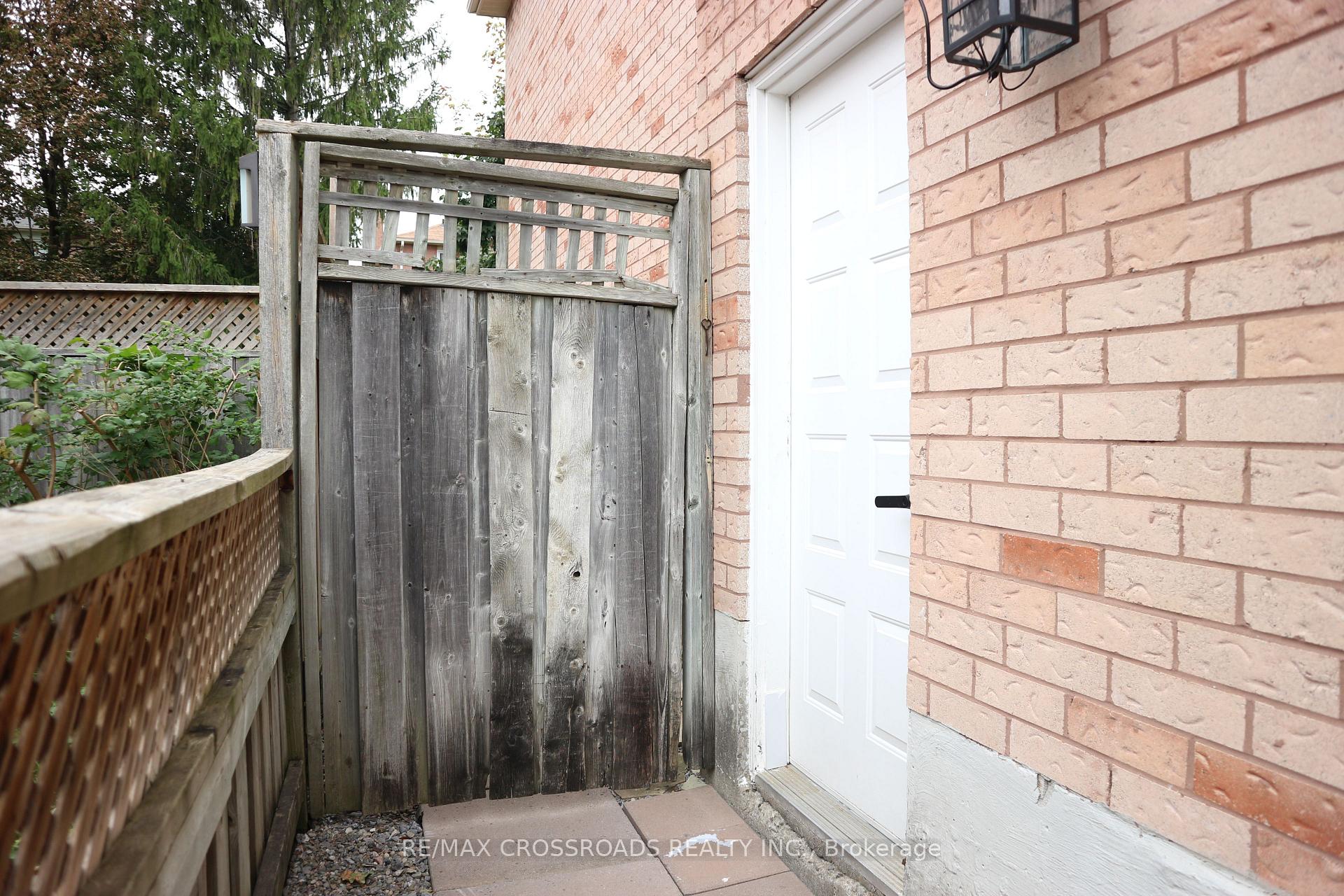 Photo 2 of 14 Genner Drive, Ajax, Central West — HOMEH