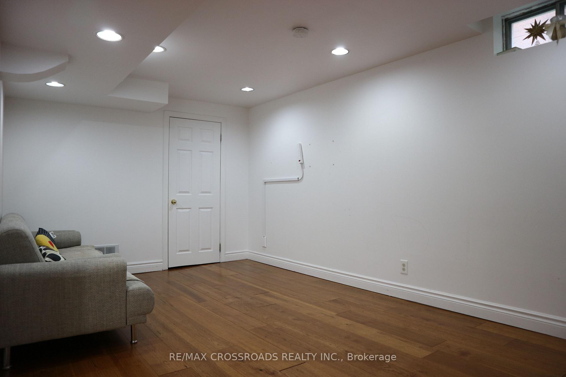 Photo 3 of 14 Genner Drive, Ajax, Central West — HOMEH