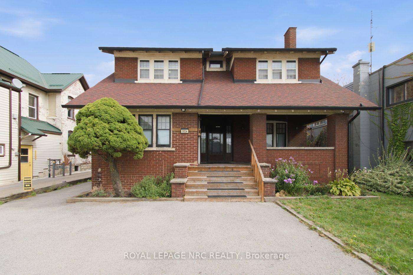 Photo of 5134 Victoria Avenue