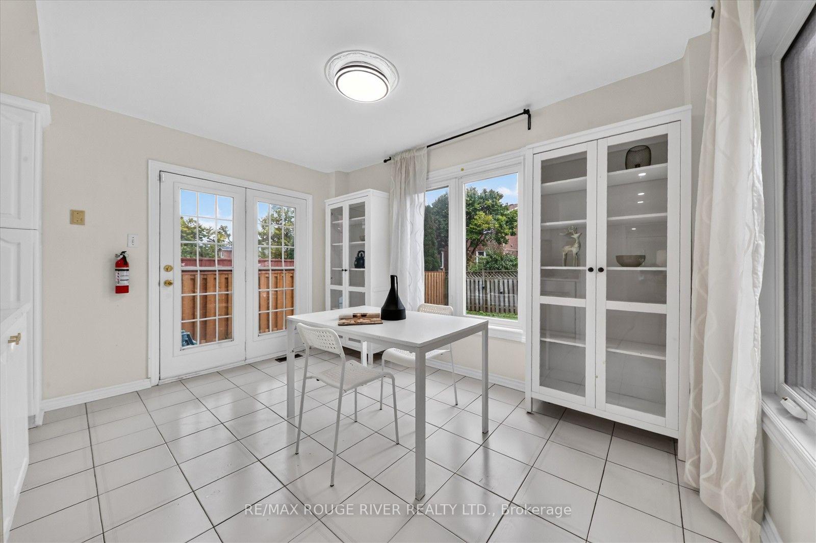 Photo 11 of 211 Ponymeadow Terrace, Scarborough, Highland Creek — HOMEH