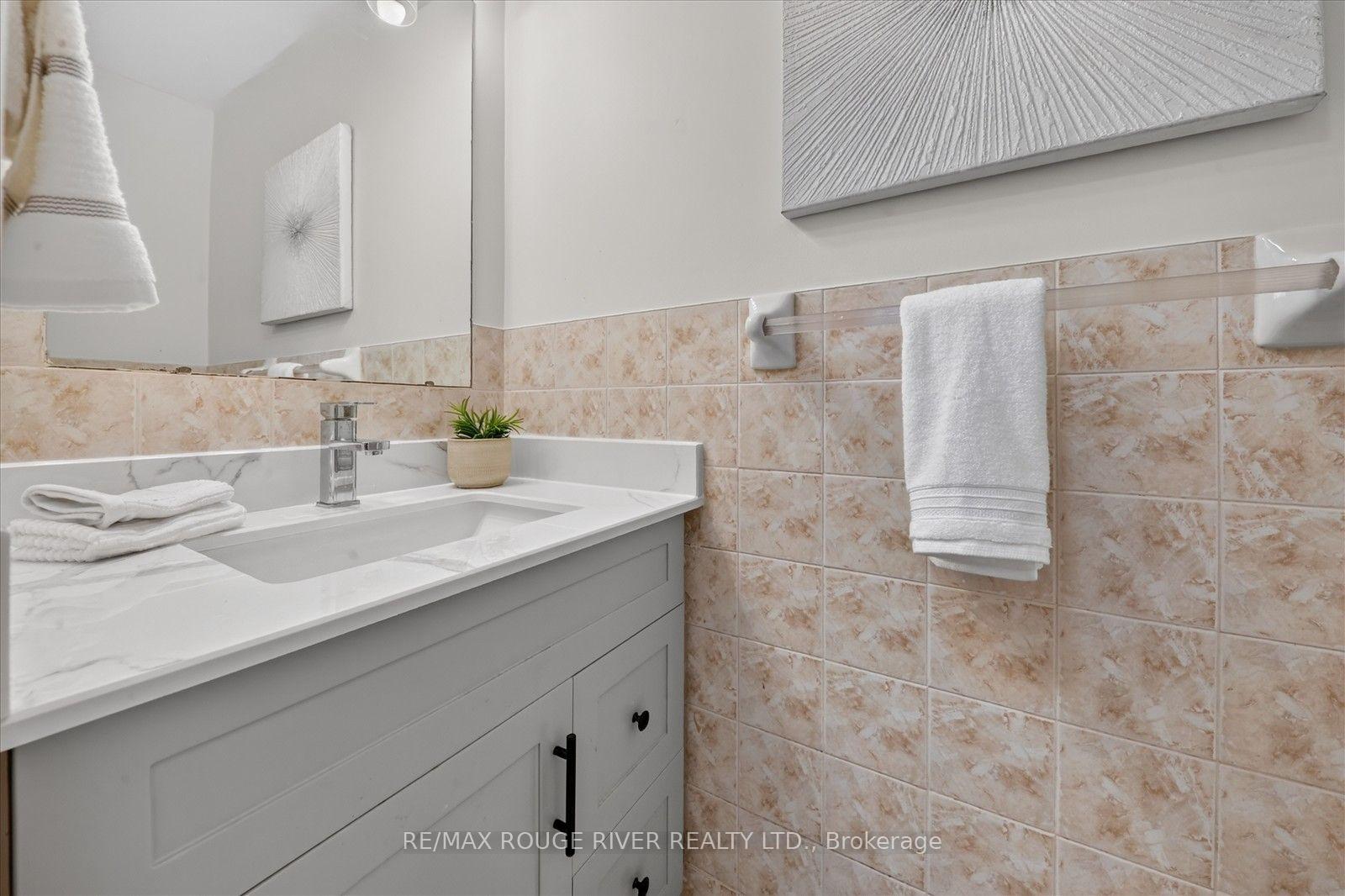 Photo 19 of 211 Ponymeadow Terrace, Scarborough, Highland Creek — HOMEH