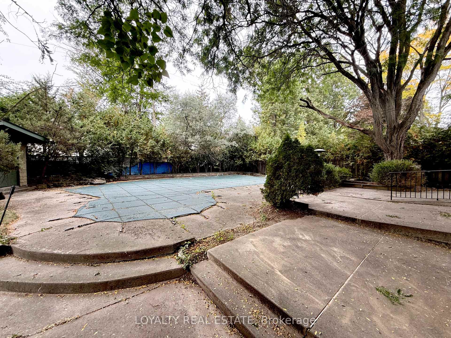 Photo 33 of 4 Canadiana Drive, Markham, Bayview Glen — HOMEH