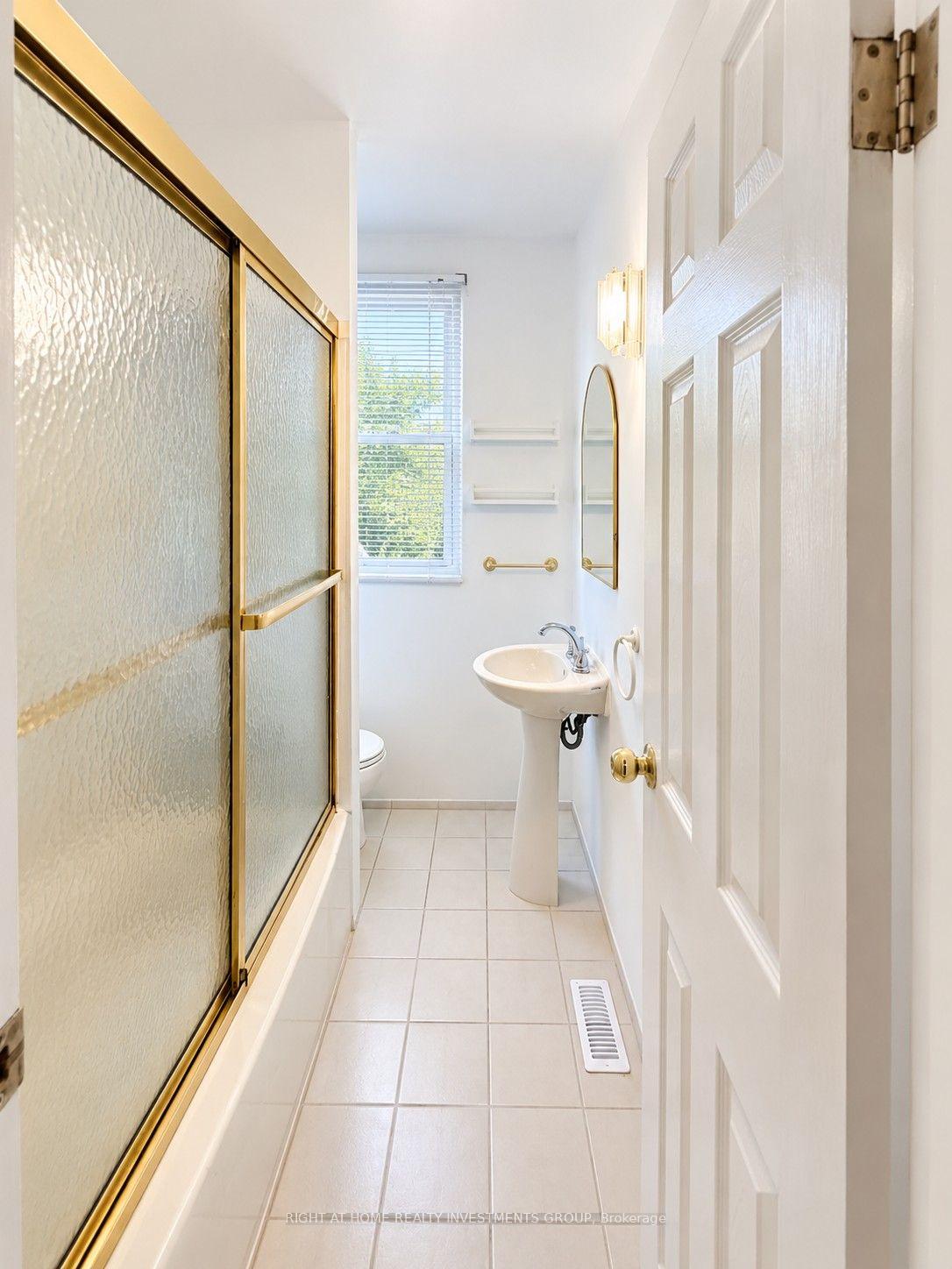 Photo 12 of 242 Silverthorn Avenue, Toronto, Weston-Pellam Park — HOMEH