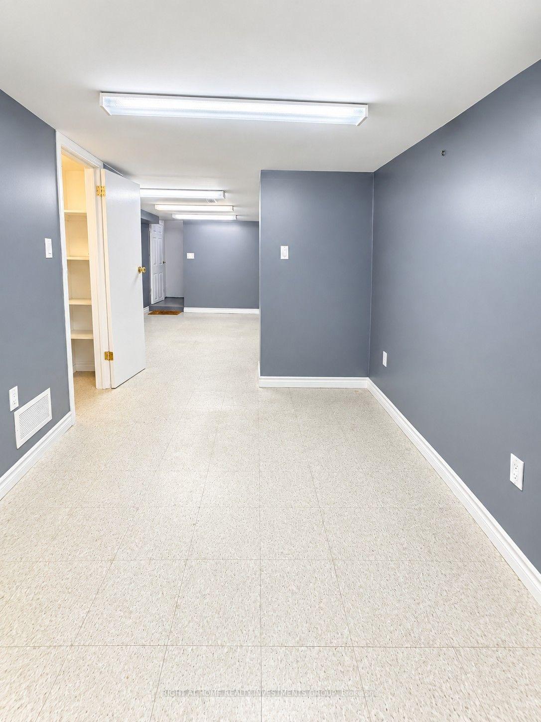 Photo 15 of 242 Silverthorn Avenue, Toronto, Weston-Pellam Park — HOMEH