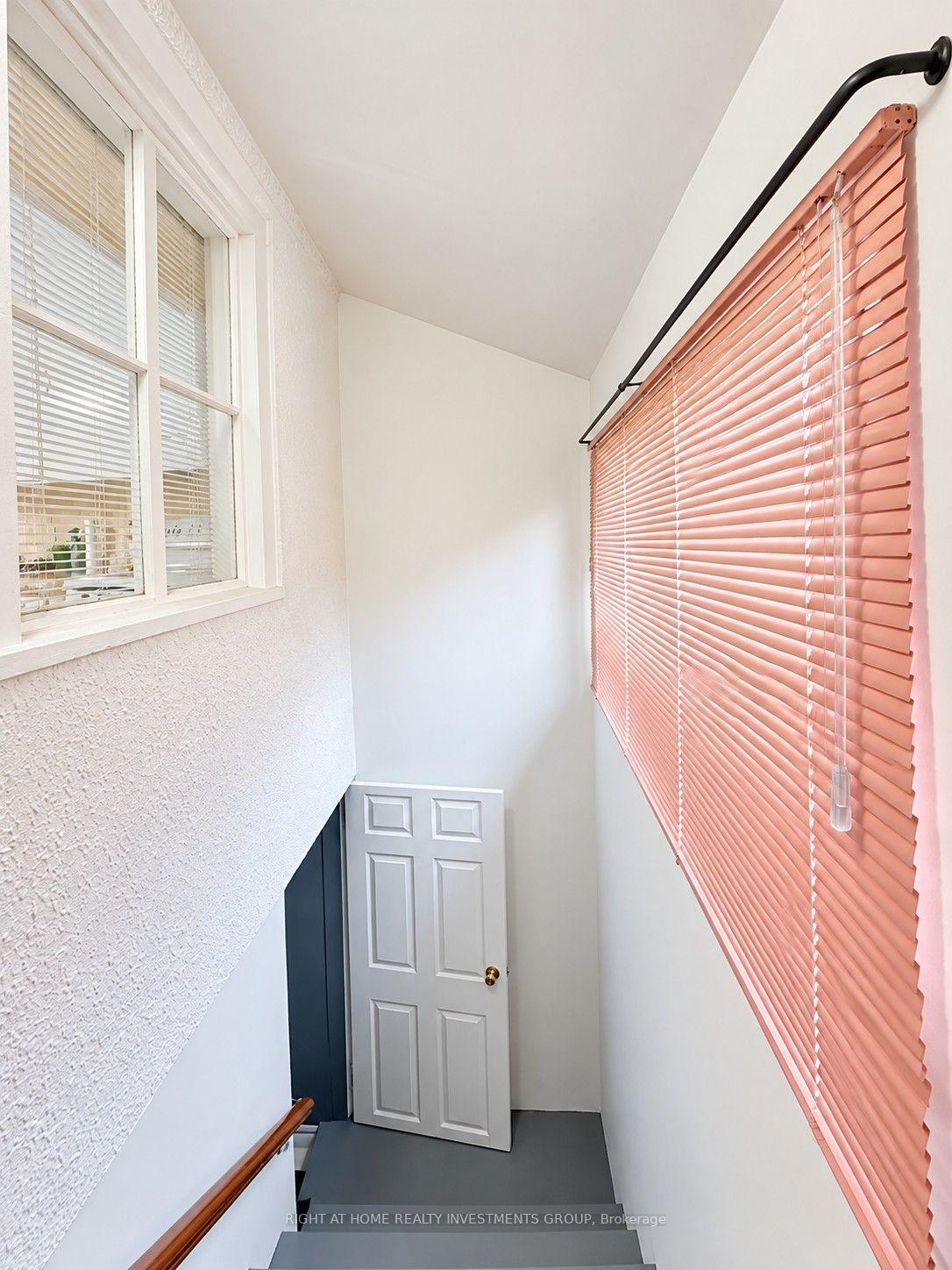 Photo 21 of 242 Silverthorn Avenue, Toronto, Weston-Pellam Park — HOMEH