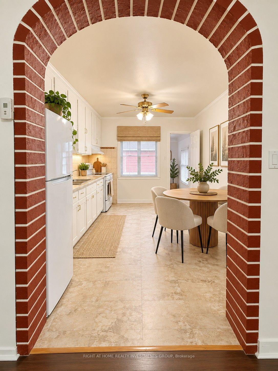 Photo 26 of 242 Silverthorn Avenue, Toronto, Weston-Pellam Park — HOMEH