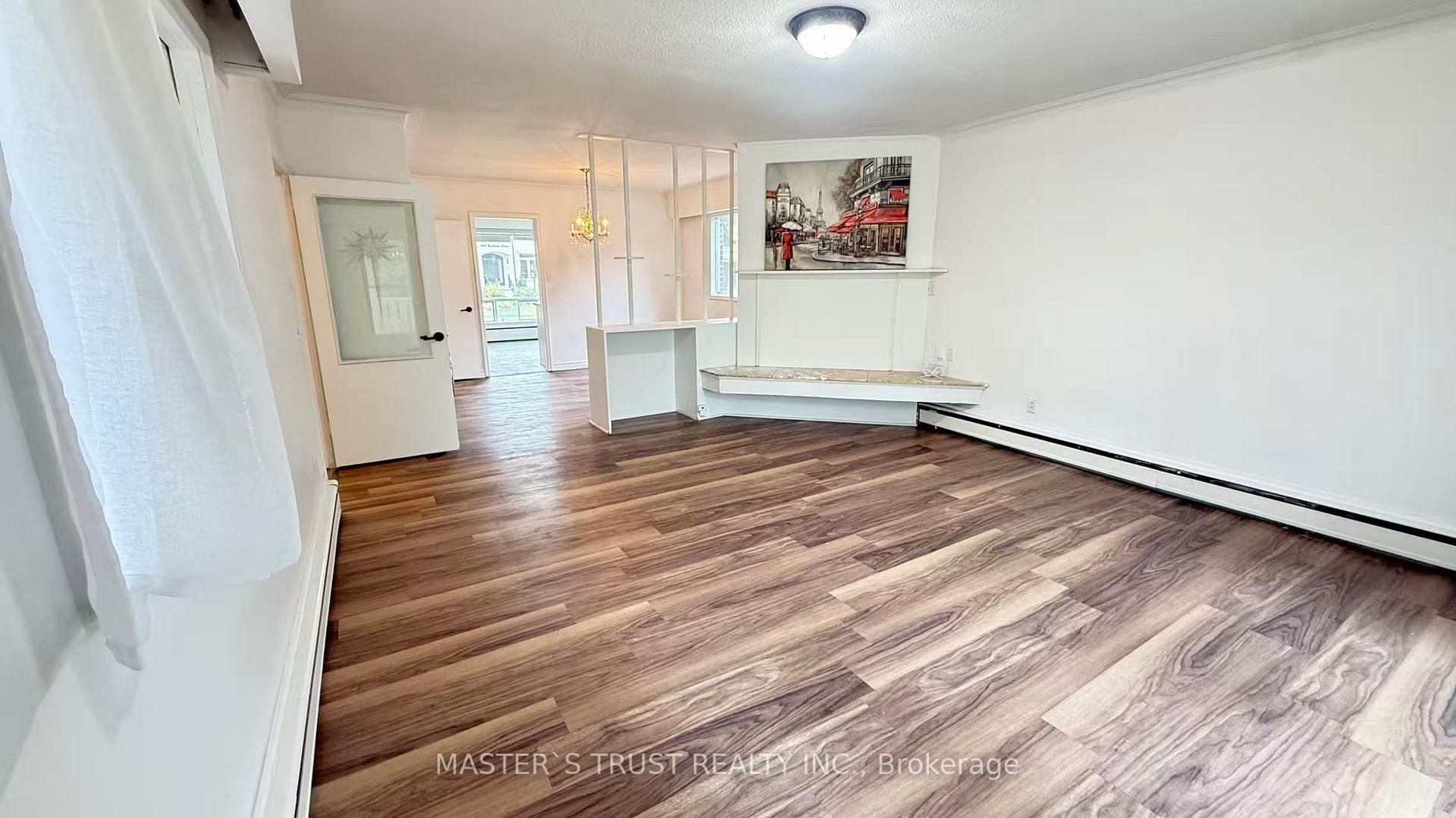 Photo 2 of 146 Yorkview Drive, North York, Willowdale West — HOMEH