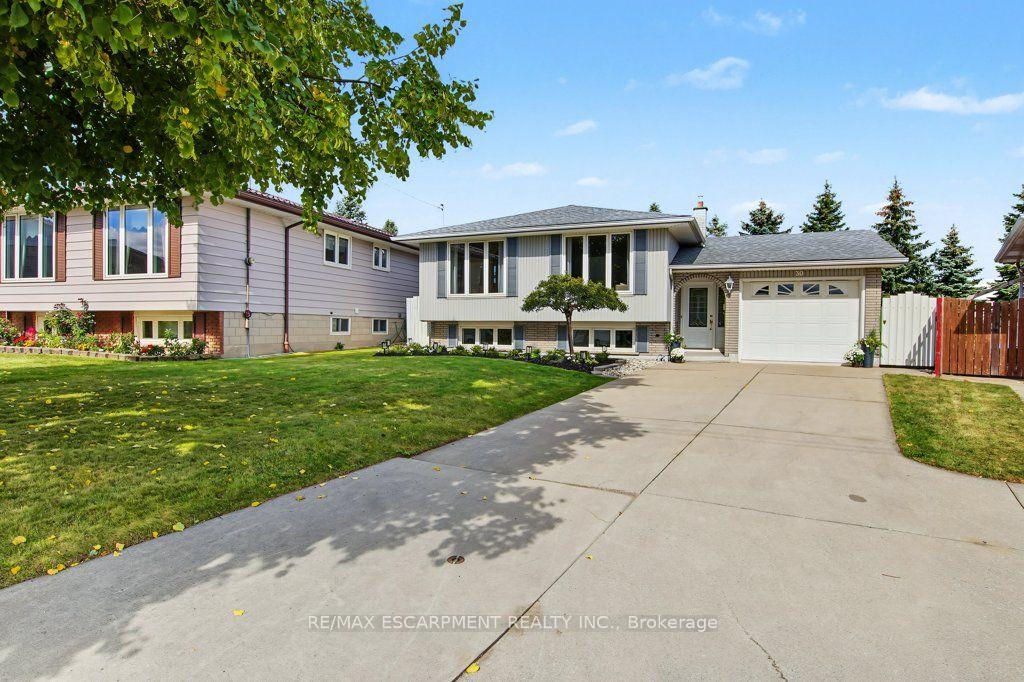 Photo 3 of 30 Catalina Drive, Hamilton, Greenford — HOMEH