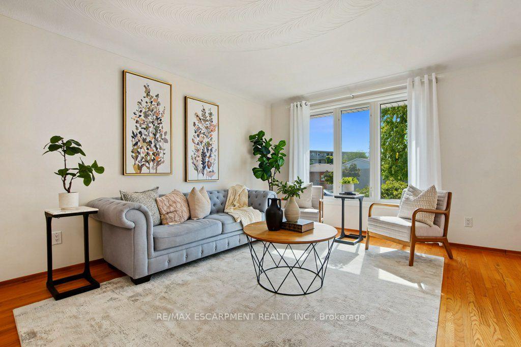 Photo 9 of 30 Catalina Drive, Hamilton, Greenford — HOMEH