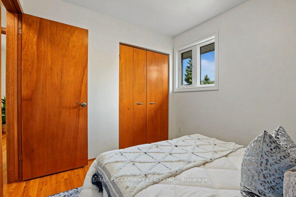 Photo 17 of 30 Catalina Drive, Hamilton, Greenford — HOMEH