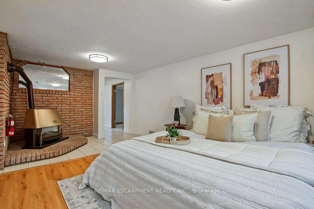 Photo 26 of 30 Catalina Drive, Hamilton, Greenford — HOMEH