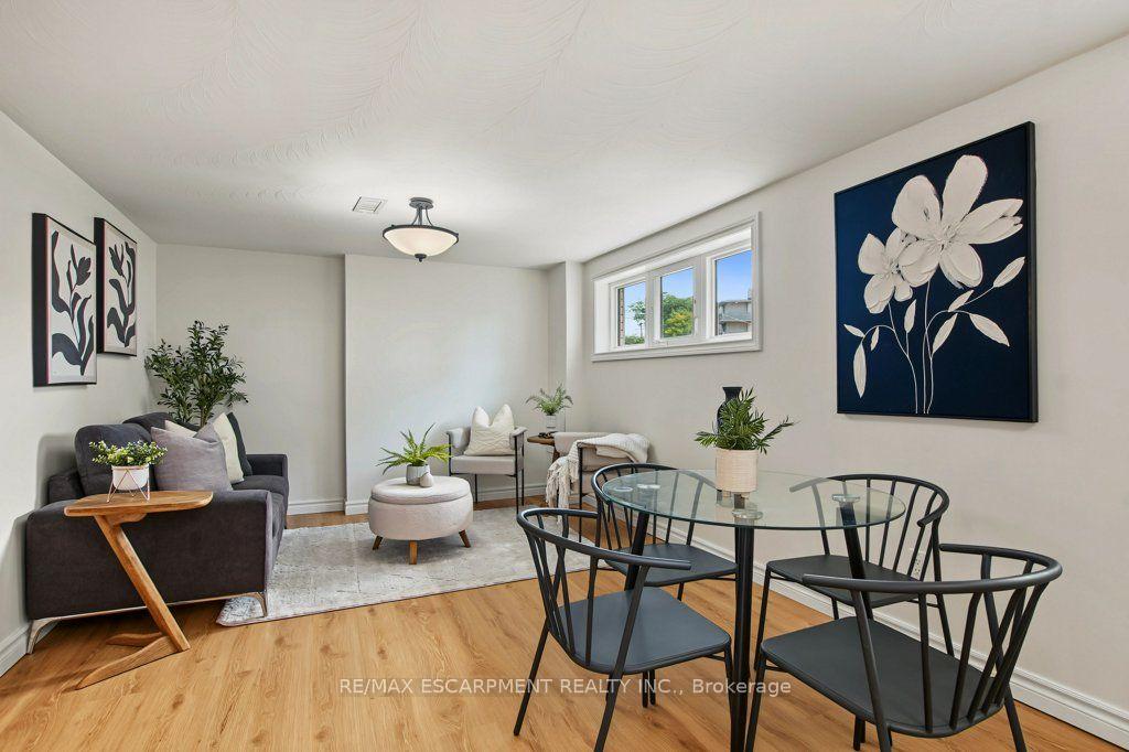 Photo 27 of 30 Catalina Drive, Hamilton, Greenford — HOMEH