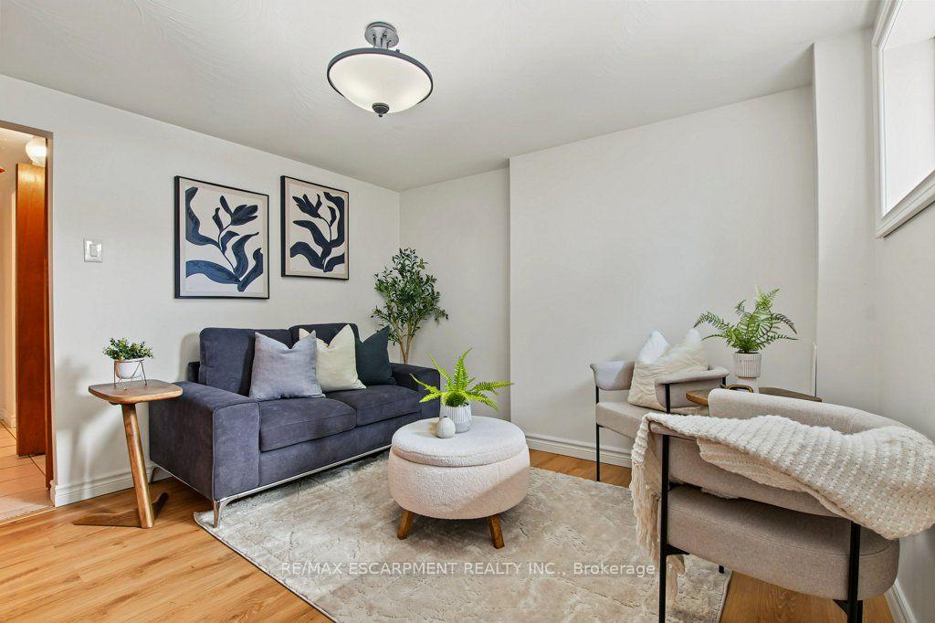 Photo 28 of 30 Catalina Drive, Hamilton, Greenford — HOMEH