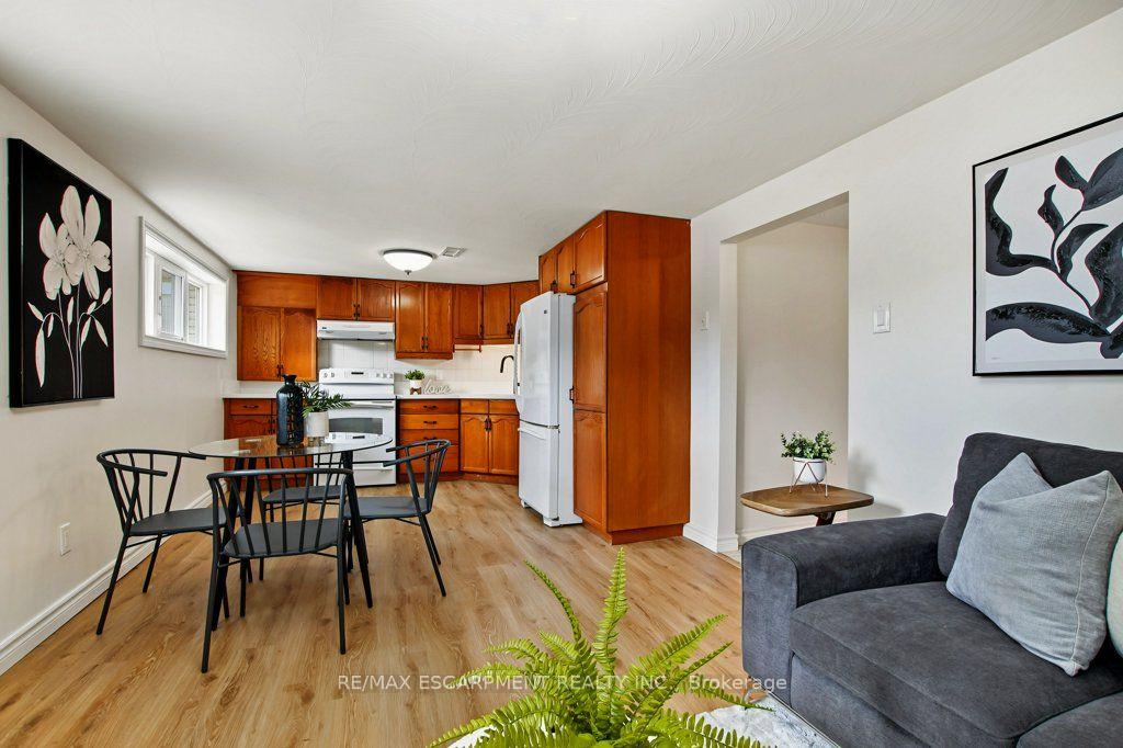 Photo 29 of 30 Catalina Drive, Hamilton, Greenford — HOMEH