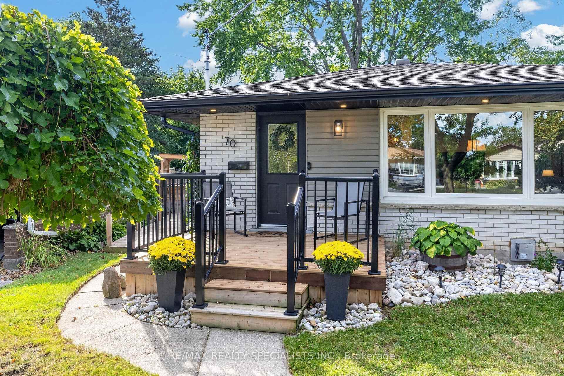 Photo 6 of 70 Duncairn Avenue, Kitchener, Forest Hill — HOMEH
