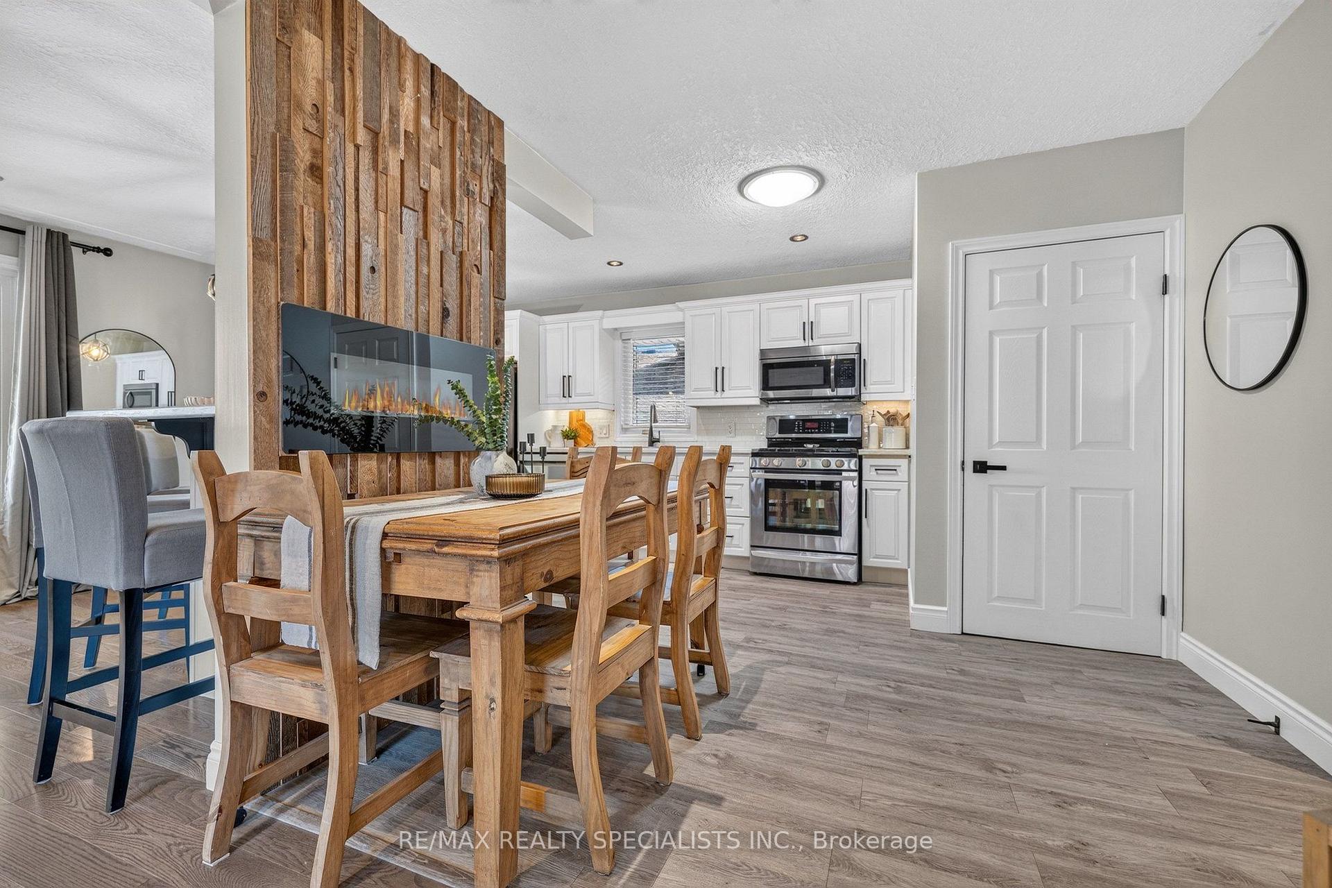 Photo 16 of 70 Duncairn Avenue, Kitchener, Forest Hill — HOMEH