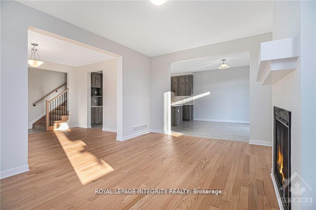 Photo 7 of 169 Gosling Crescent, Ottawa, Kanata - Morgan's Grant/South March — HOMEH