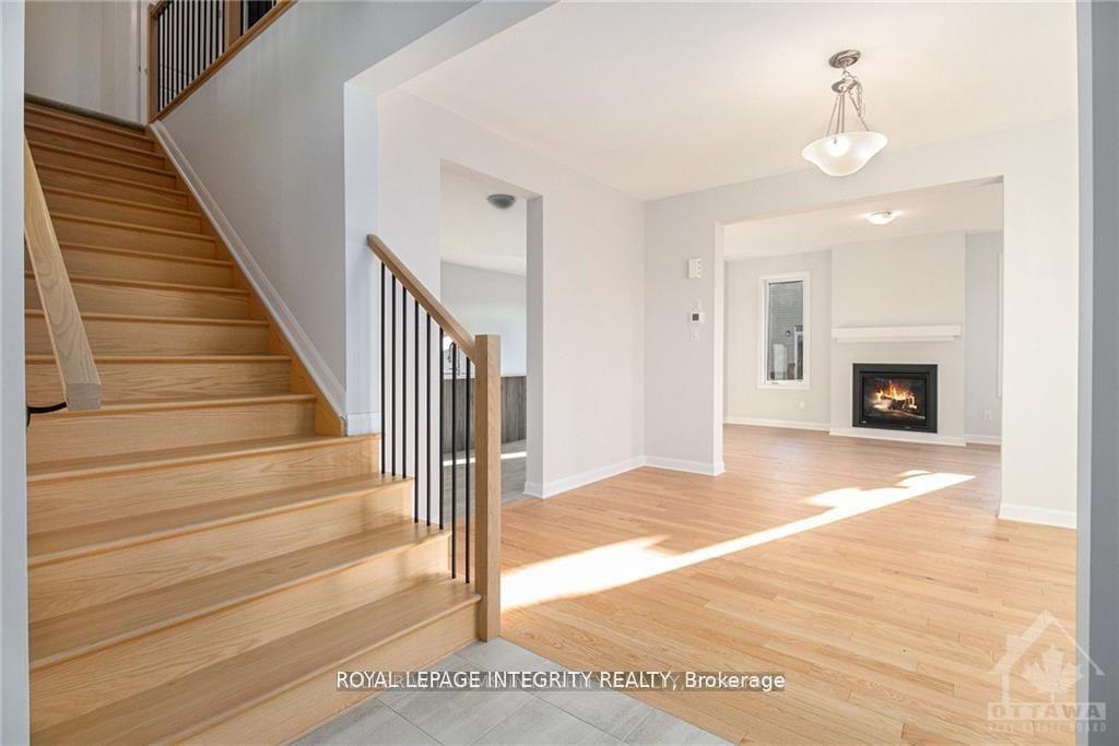 Photo 15 of 169 Gosling Crescent, Ottawa, Kanata - Morgan's Grant/South March — HOMEH