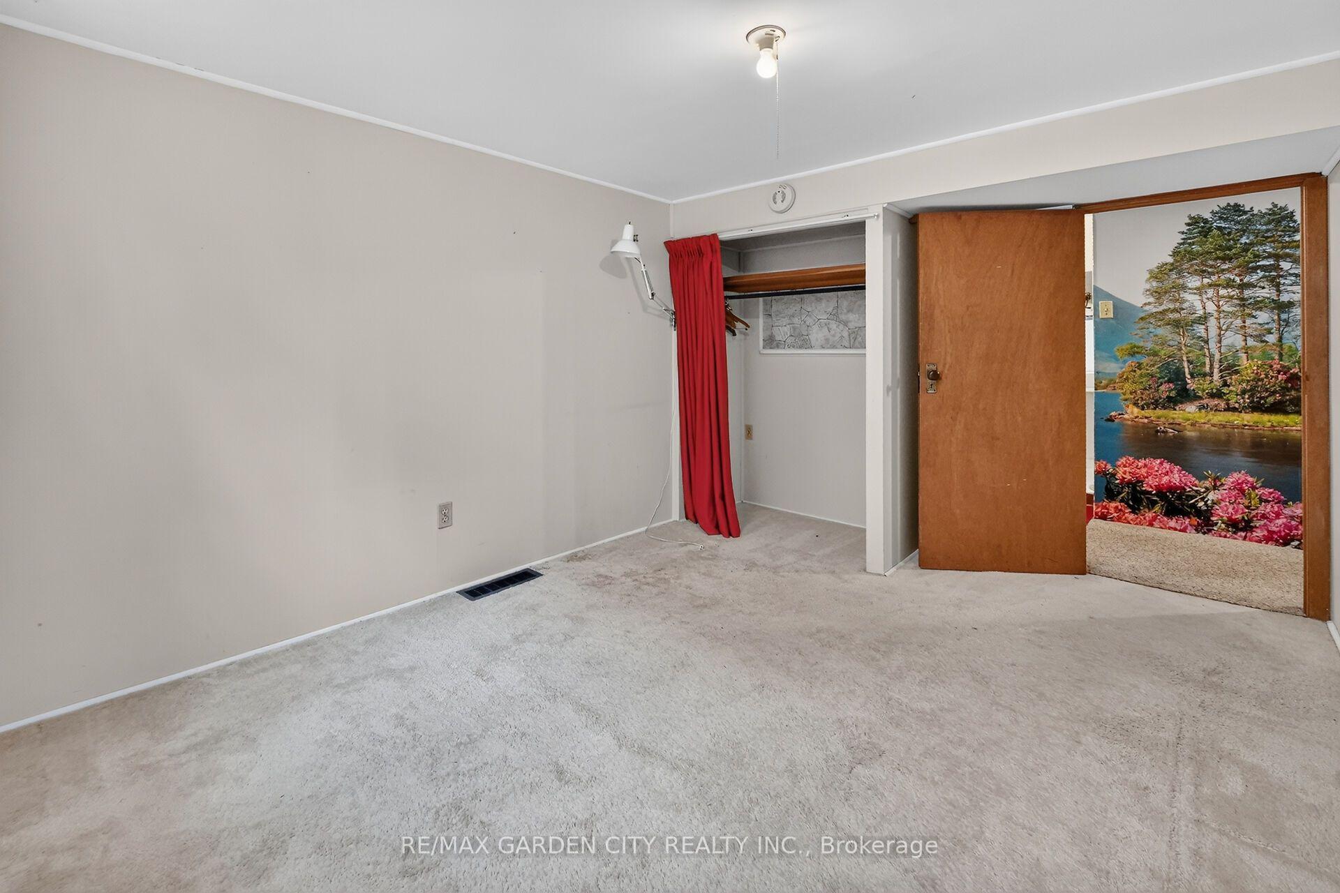Photo 19 of 529 Carlton Street, St. Catharines, Carlton/Bunting — HOMEH