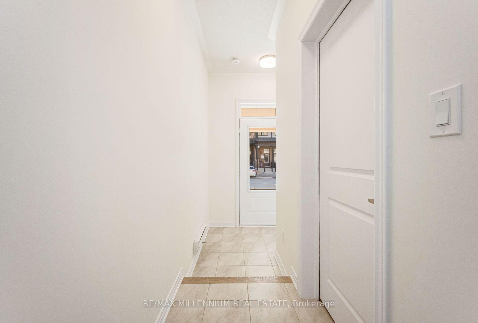 Photo 3 of Unit Upper, 34 Thornbird Crescent, Brampton, Northwest Brampton — HOMEH