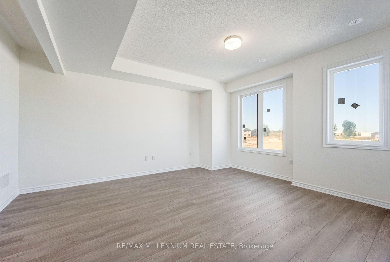 Photo 8 of Unit Upper, 34 Thornbird Crescent, Brampton, Northwest Brampton — HOMEH