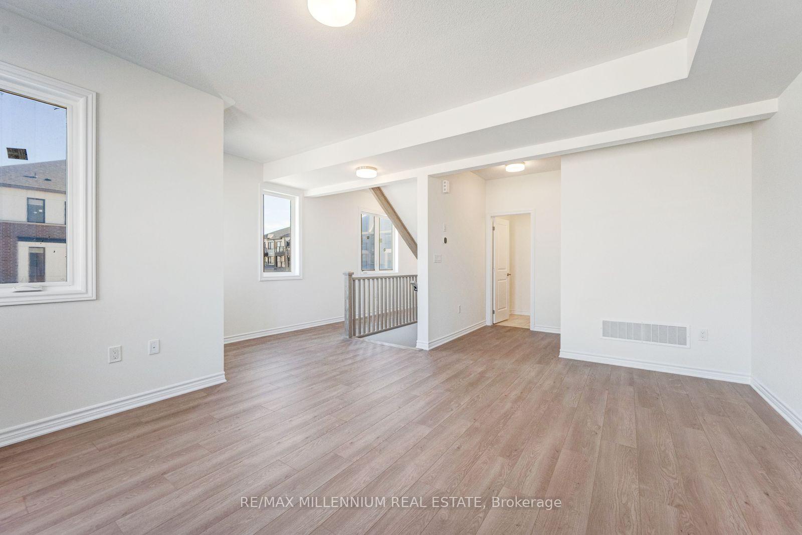 Photo 9 of Unit Upper, 34 Thornbird Crescent, Brampton, Northwest Brampton — HOMEH