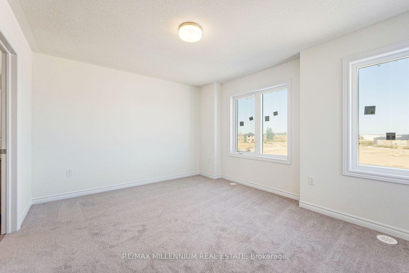 Photo 29 of Unit Upper, 34 Thornbird Crescent, Brampton, Northwest Brampton — HOMEH