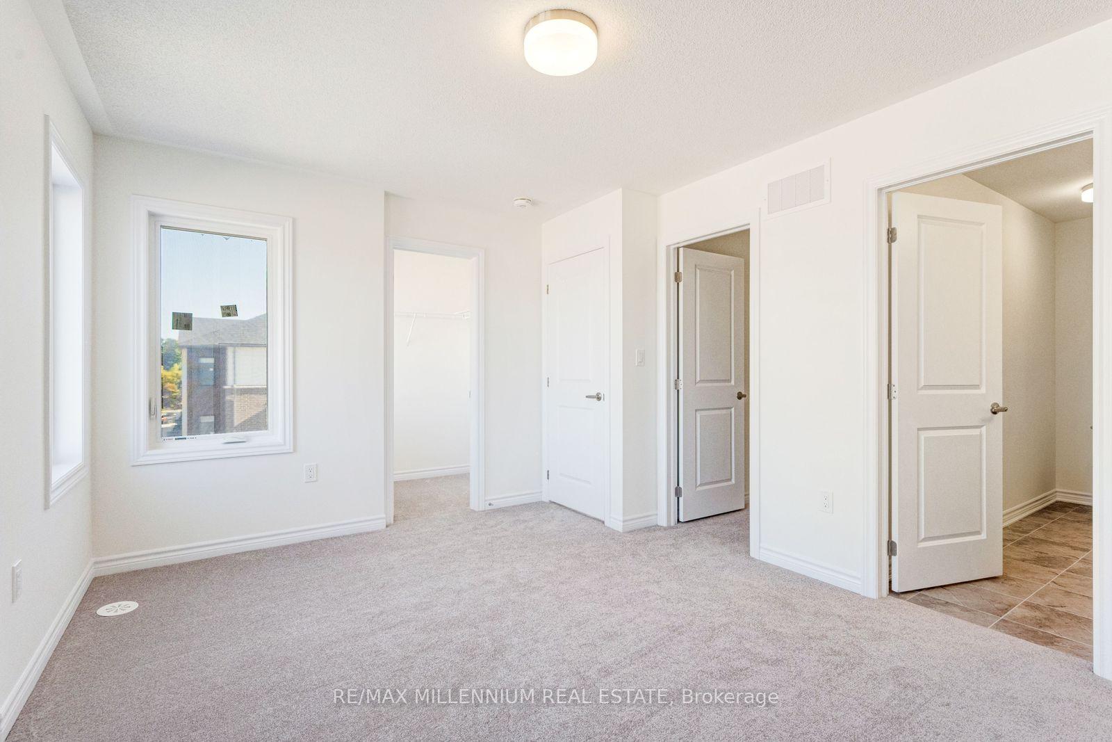 Photo 31 of Unit Upper, 34 Thornbird Crescent, Brampton, Northwest Brampton — HOMEH