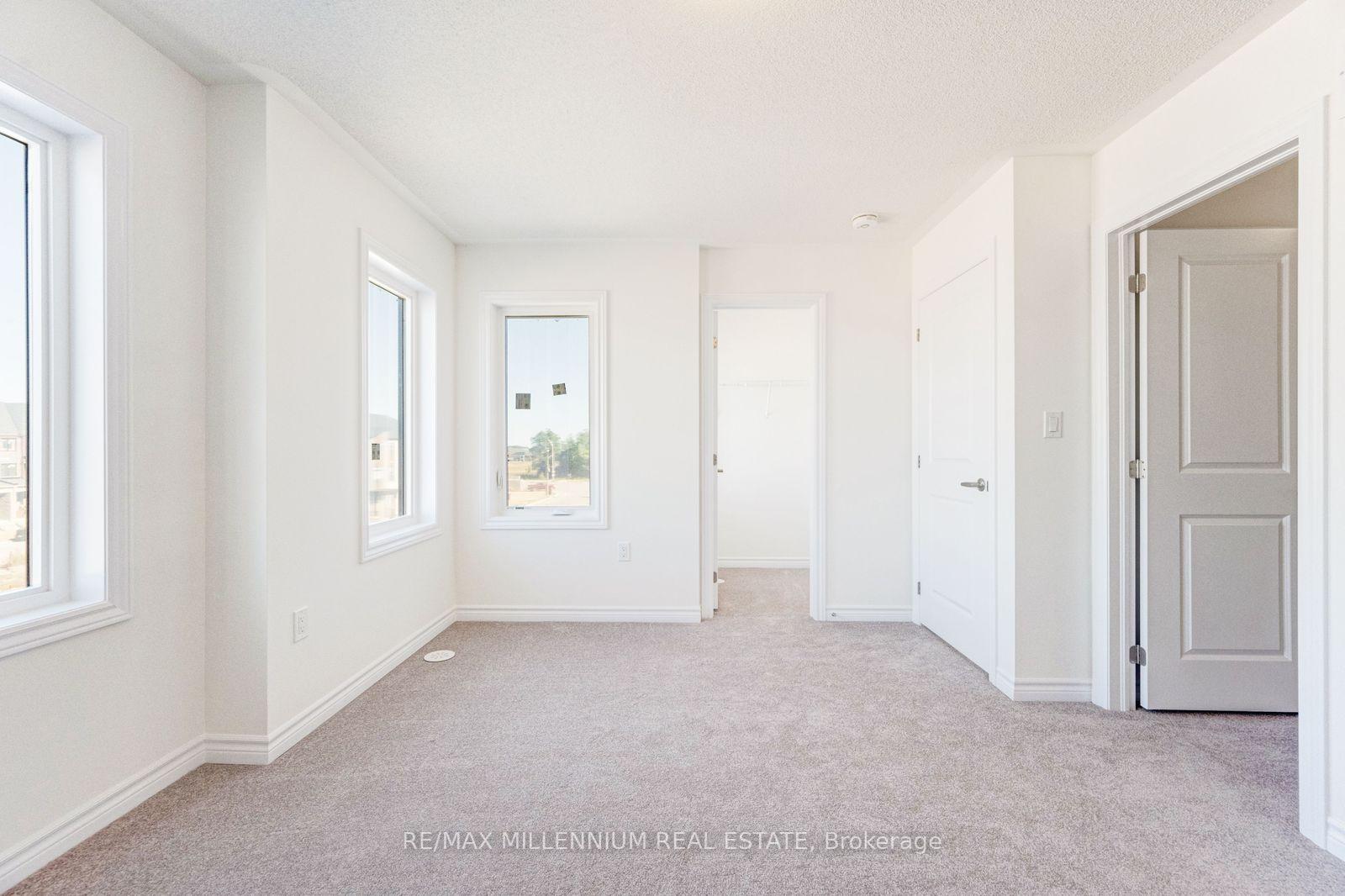 Photo 33 of Unit Upper, 34 Thornbird Crescent, Brampton, Northwest Brampton — HOMEH