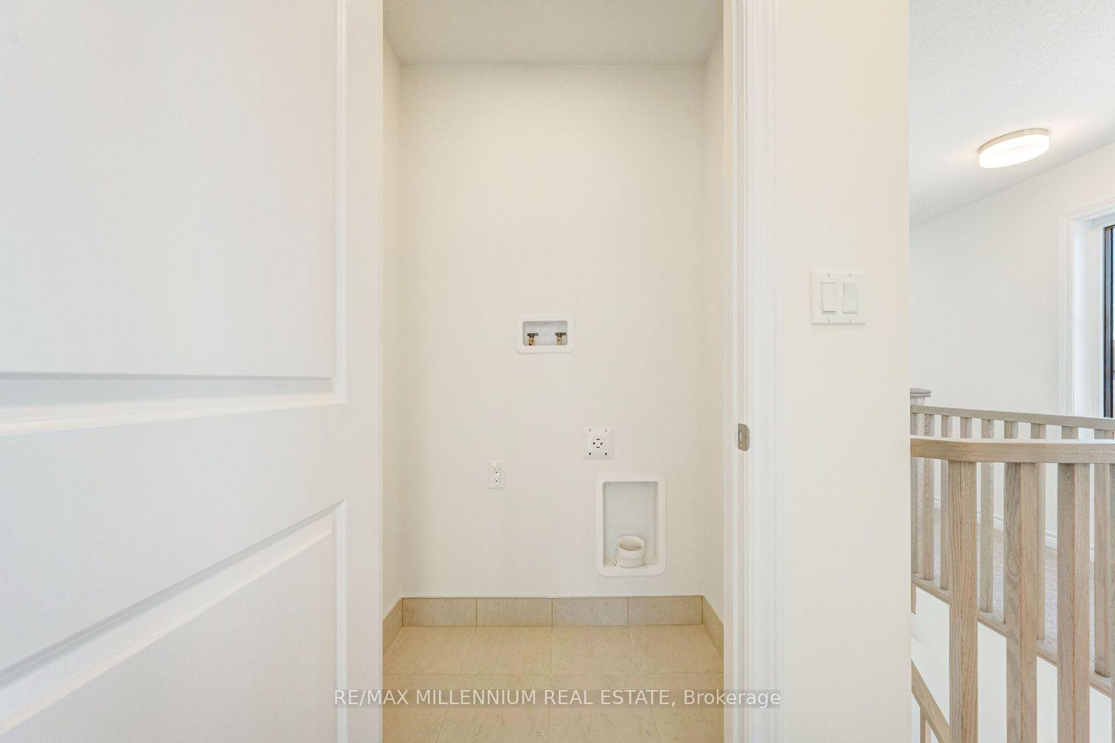Photo 46 of Unit Upper, 34 Thornbird Crescent, Brampton, Northwest Brampton — HOMEH