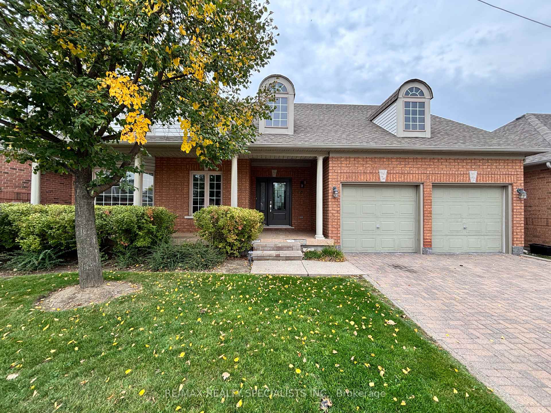 Photo 1 of 8 Yorkwood Trail, Brampton, Sandringham-Wellington — HOMEH