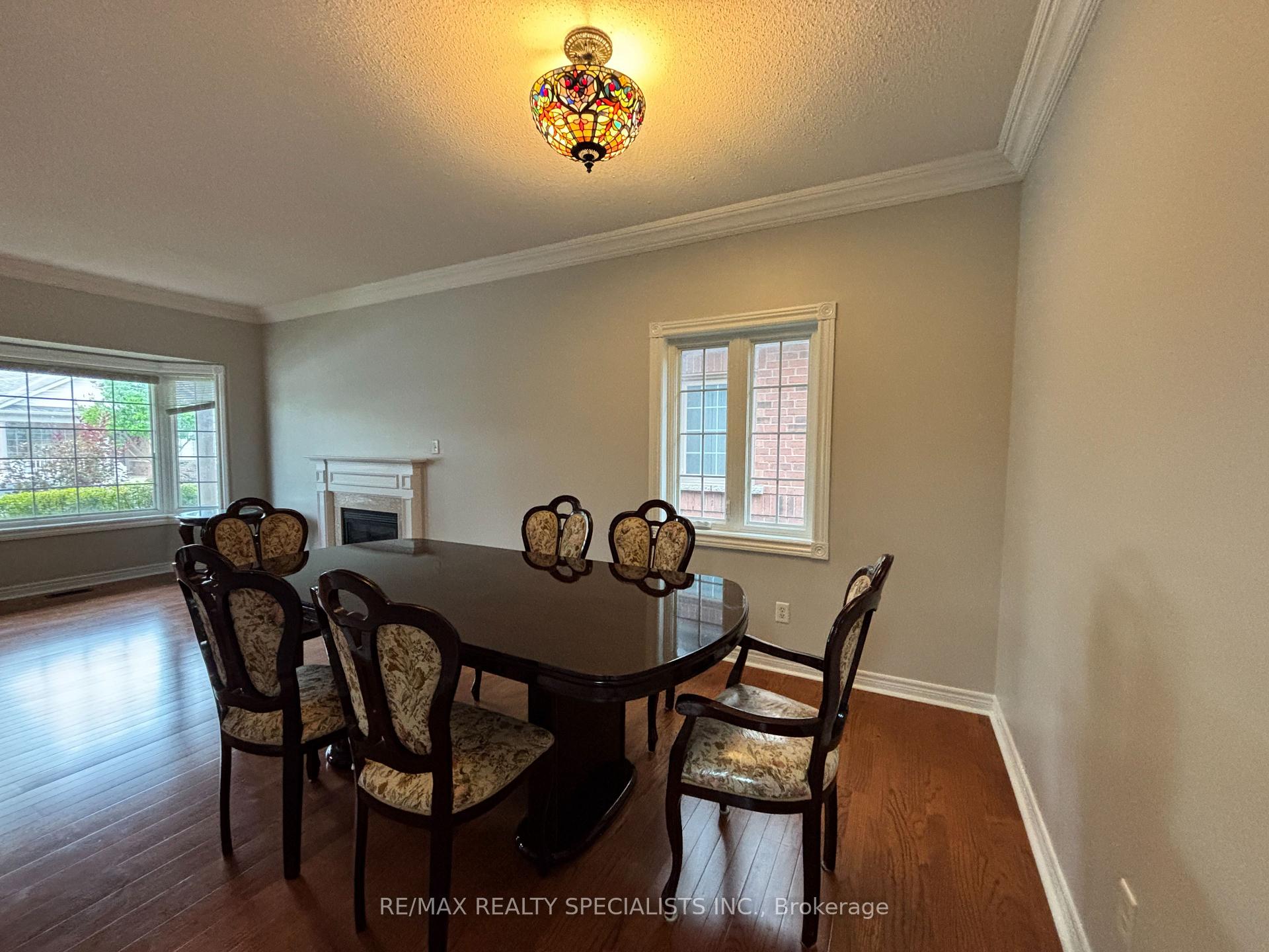 Photo 12 of 8 Yorkwood Trail, Brampton, Sandringham-Wellington — HOMEH
