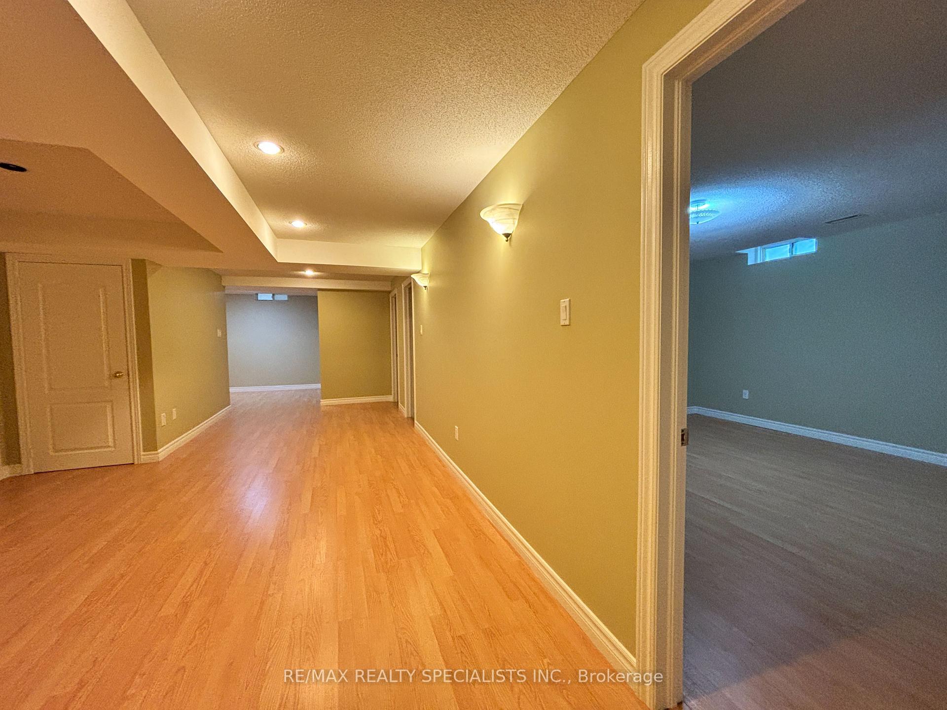 Photo 20 of 8 Yorkwood Trail, Brampton, Sandringham-Wellington — HOMEH