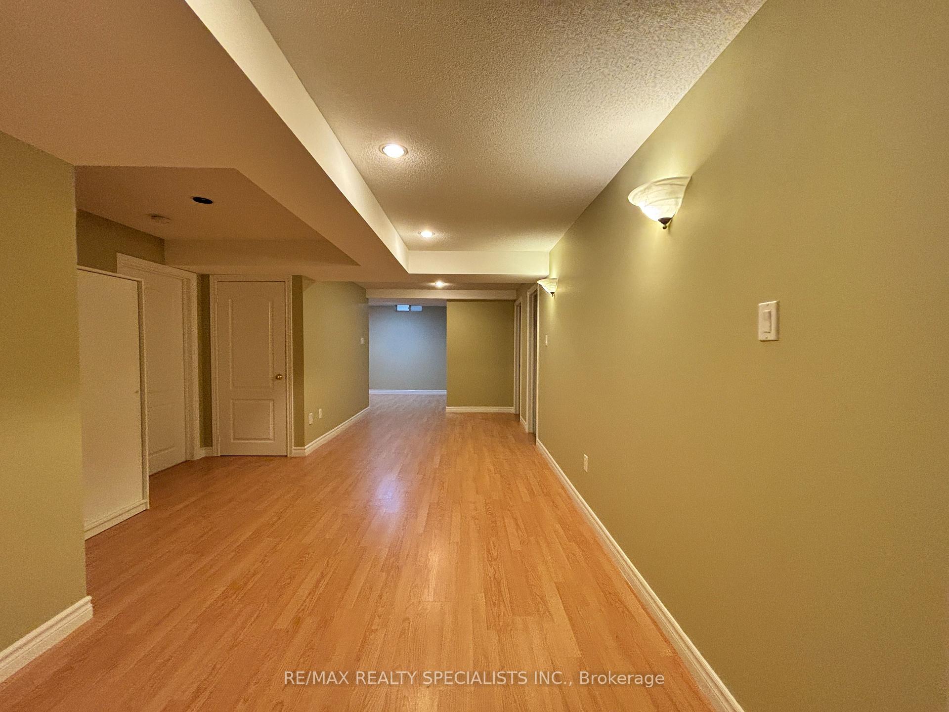 Photo 21 of 8 Yorkwood Trail, Brampton, Sandringham-Wellington — HOMEH