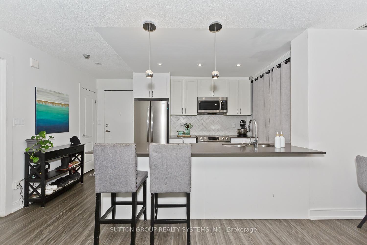 Photo 12 of Unit 311, 4198 Dundas Street W, Etobicoke, Edenbridge-Humber Valley — HOMEH