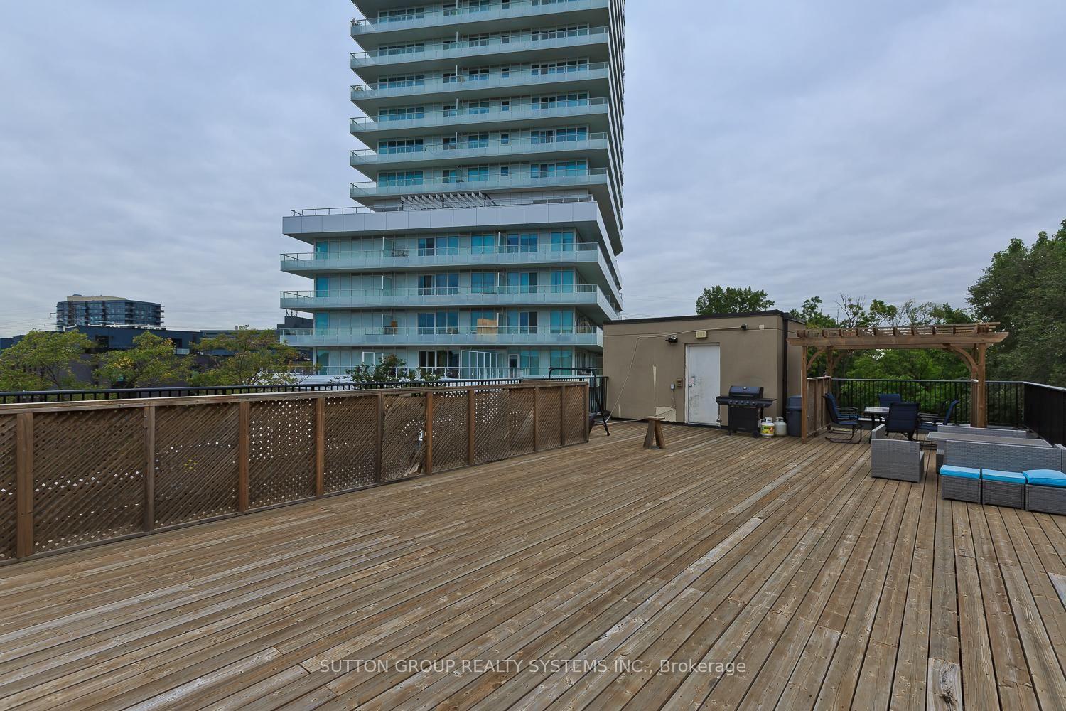 Photo 90 of Unit 311, 4198 Dundas Street W, Etobicoke, Edenbridge-Humber Valley — HOMEH