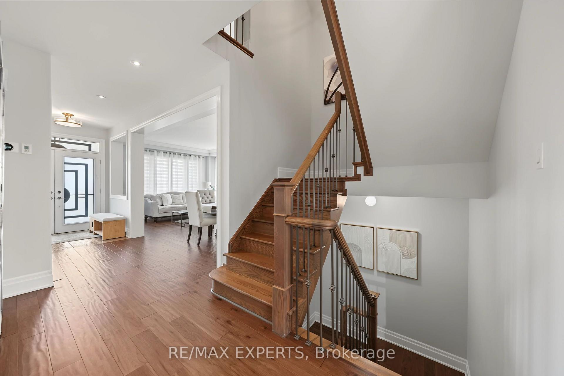 Photo 10 of 24 Pierce Place, New Tecumseth, Tottenham — HOMEH